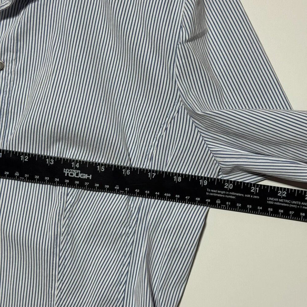 Chico's size 2 Stretch Seercucker Snap Front Jacket - Picture 6 of 7